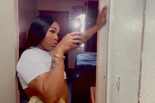 Lay back and let big mama, tak... - Image 1