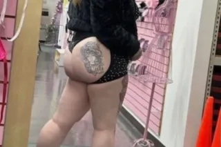 🚨HUGE SPECIAL🚨2girl 300 hhr🤯 💦... - Image 3