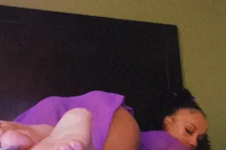 NEW TIGHT WET PUSSY IN TOWN😈💦💋... - Image 4