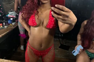 This pussy is luxury and I kno... - Image 2