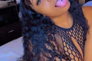 THE REAL TREAT 🍭 PICS 100% rea... - Image 2