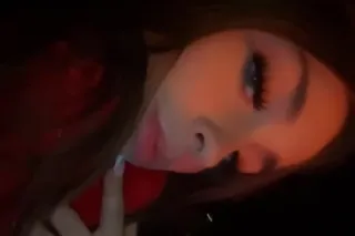 💋YOUR SEXY CANADIAN SNOW BUNNY... - Image 1