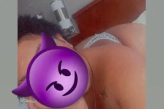 😘😘Delicious 🤤 sexy and delicio... - Image 4