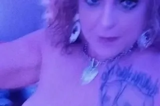 Discreet Fun with StepMom (39)... - Image 1