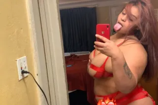 back in town 🥰COME SEE ME WHIL... - Image 2