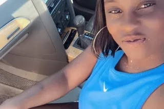 DEEPTHROAT 👸 COME HAVE IT YOUR... - Image 3