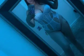 nicole - 24 - Image 3