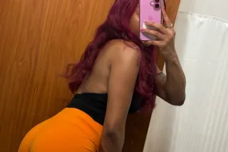 ft show specials all day and night!!!💦 - Image 5