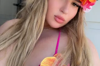 key largo thick classy. blonde... - Image 4