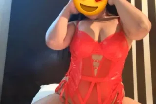 👅 Hot Young Girl 😍 Horny Thick... - Image 1