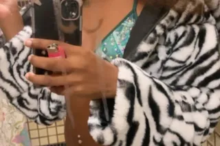 Text "Hey Priceless" let me sh... - Image 3