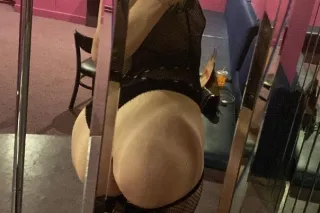 petite sexy and wet 🤪❄💦💋 - 22 - Image 1