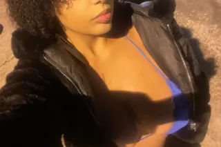 sexy slut ready to get fucked🥴... - Image 3