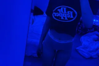 here for a good time - 22 - Image 1