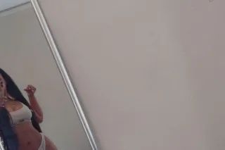 sexi latina - 25 - Image 1