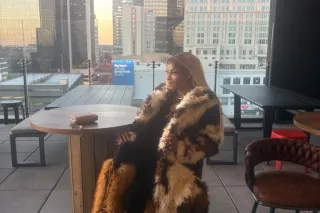 Bachelors party ! 😜 lets have fun 2 Girls outs/facetimes - Image 5