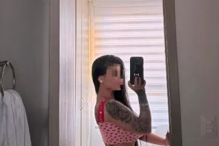 Sexy Latinas 🔥 real pictures 🔥... - Image 1