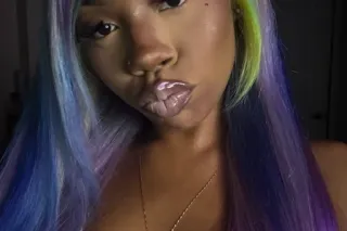 5'4 BARELY LEGAL LIGHTSKIN HEA... - Image 2