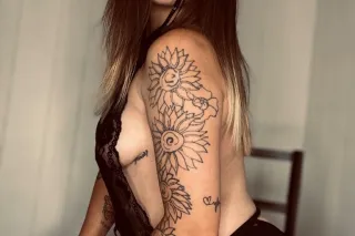 hot horny and ready for you! i... - Image 2