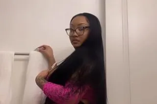 VALUABLE TEE - Image 4