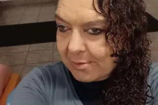 COMES SEE THIS SEXY SNOW BUNNY... - Image 3