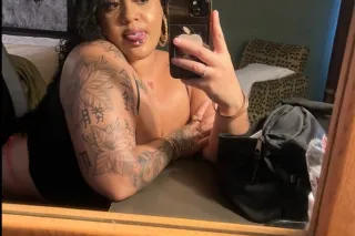 Light Bright & Soft Sexy BBW 🌸... - Image 2