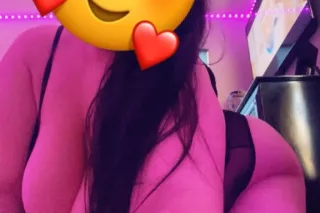 Thick young & fun 🥰 txt me let... - Image 2