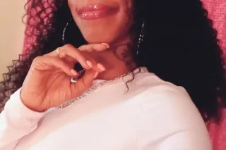 I AM NOT AVAILABLE 😘💋😘 - Image 2