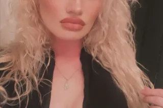 Blonde Blue Eyed Beauty Locall... - Image 1