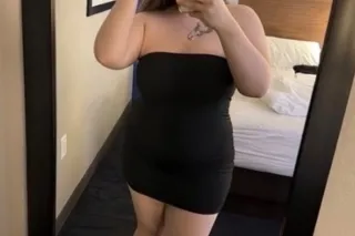 Russian Thick Sexy Blue Eyed Bbw THROATGOAT 👸🏼💦🫦 - Image 10