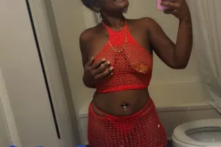 Sexy Slutty 4'10 cutie 💦 Pierced nips & pierced kitty 💋 AVAILABLE 24/7 - Image 5