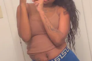 Caramel drizzle 🍮😩💦 Cumm see m... - Image 4