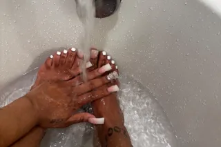 NEW TO TOWN 💕🤪CATCH ME WHILE Y... - Image 1