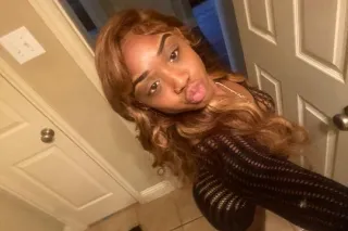 🧨In town your fav SEXY 4'11 he... - Image 1