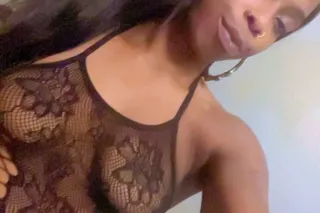 IM AVAILABLE ALL DAY QV SPECIA... - Image 4