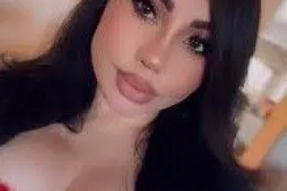 Gorgeous 🥰 Bella New hot ❤‍🔥 b... - Image 1