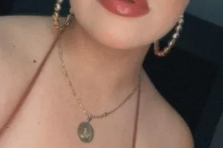 PUERTORICAN MAMI BACK TONIGHT ... - Image 1