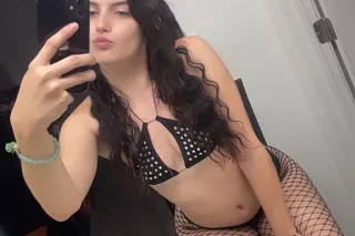 AVAILABLE 24/7 5🌟 experience -... - Image 4