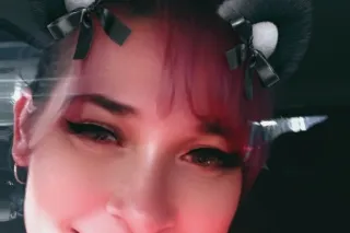 Head Queen and girlfriend head... - Image 3