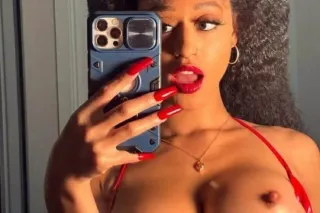 Available for Incall /Outcall/... - Image 1