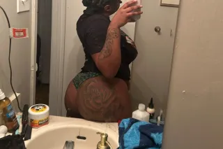 in townn - 23 - Image 3