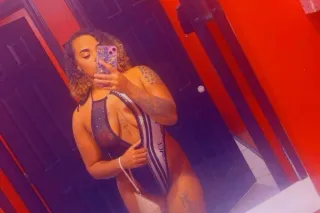 💋✨Come get you some WET WET 💦✨... - Image 1