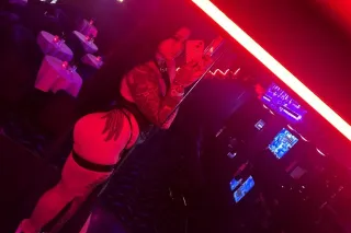 🎀 TIGHT, SEXY 🐱 Tatted, STRIPP... - Image 4