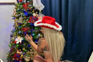 Hi I'm a trans girl visiting t... - Image 3