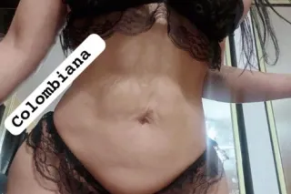 Latina Caliente - 24 - Image 4