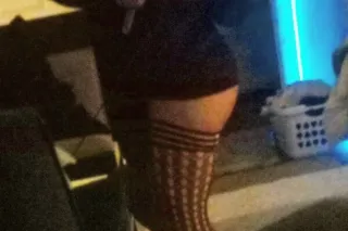 Petite Blonde, beautiful blue/gold eyes..... that smile ...some call Billie a "knock out". - Image 5