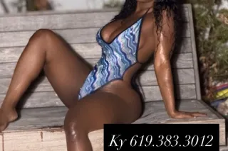 🏆Upscale EbonyBeauty🍫💙5⭐Treatm... - Image 4