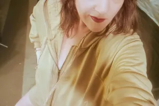 Early Thursday.... where the world is quite. Lets connect. - Image 9