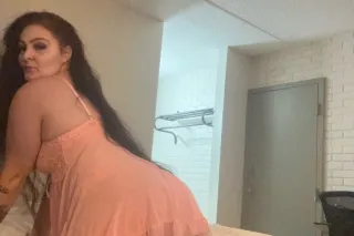 Slim Thick White Snowbunny Her... - Image 2