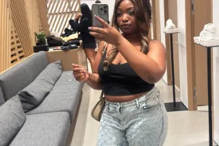 🥳🍑 Big Chocolate Booty - 26 - Image 2